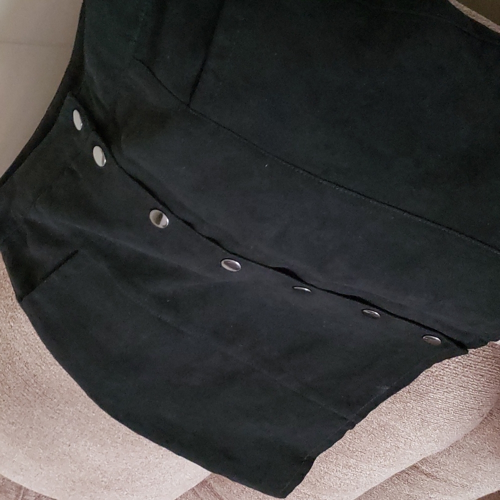 Black skirt